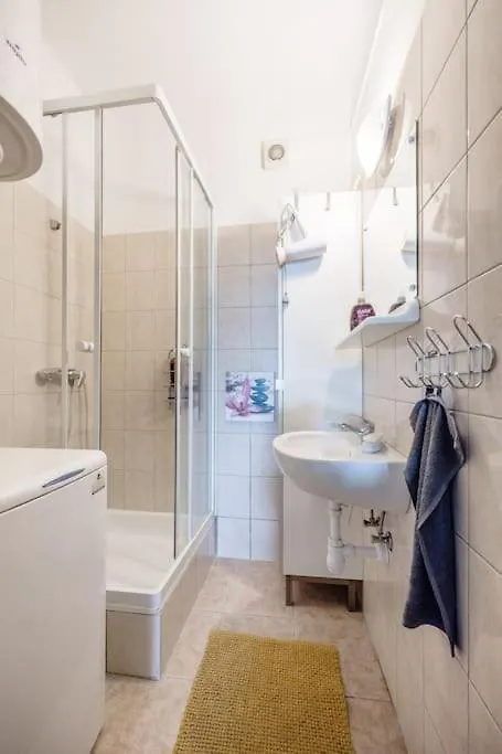 Cosy Central Apartment At River Budapest